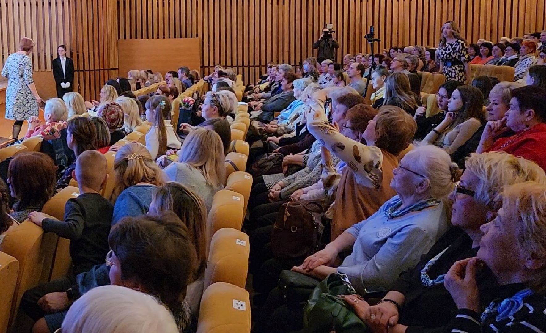 Концерт, 8 марта, поздравление, Депутаты, Дубна,