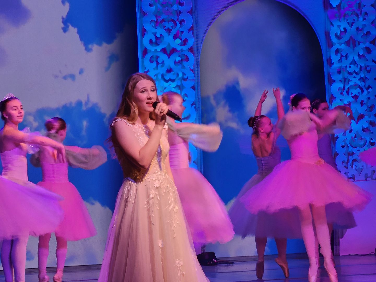 Концерт, 8 марта, поздравление, Депутаты, Дубна,