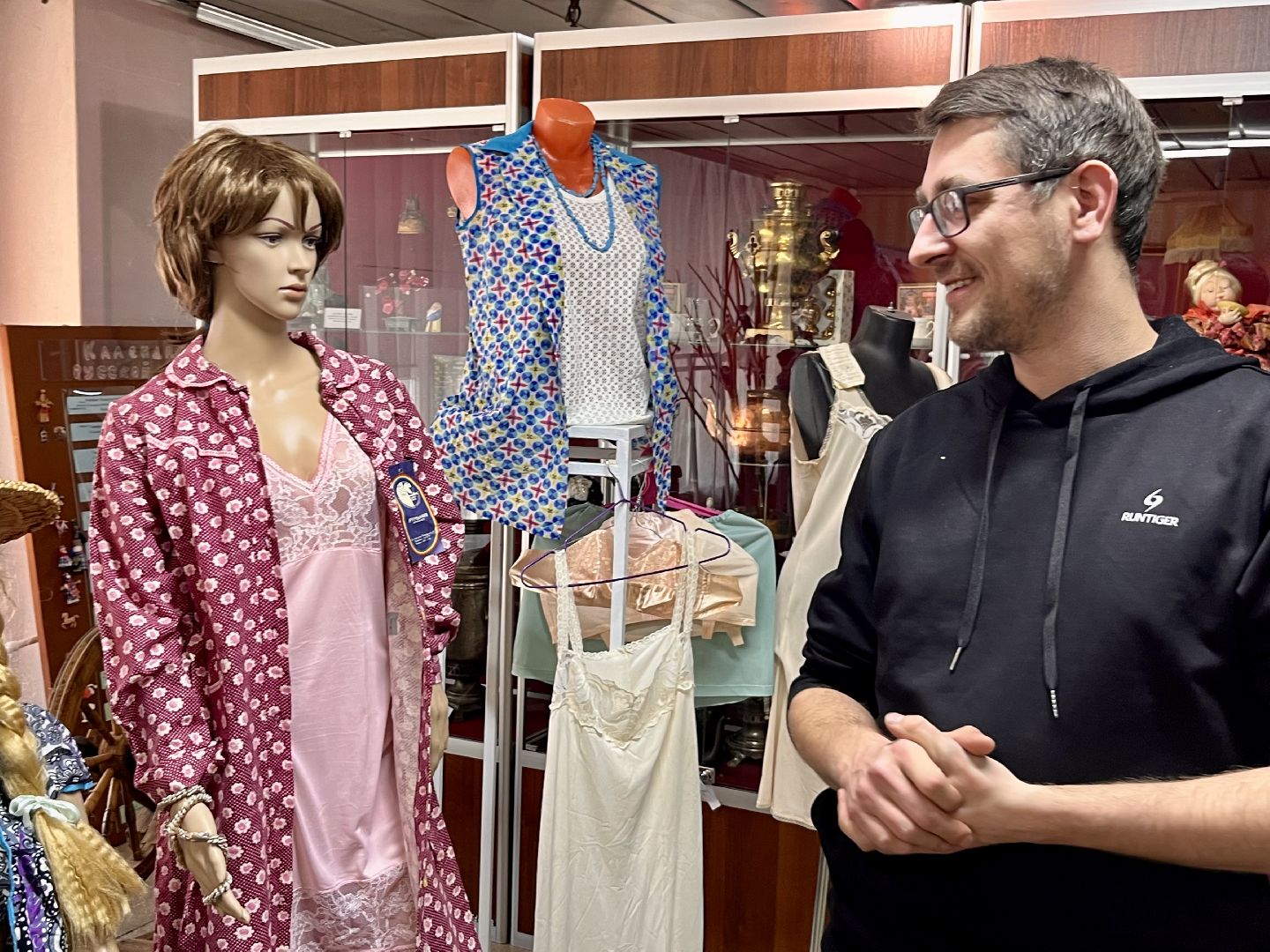 наро-фоминск, наро-фоминский музей, ИВ МОНТАН, ЖЕНСКИЙ ДЕНЬ, ВИНТАЖНЫЕ АКСЕССУАРЫ,