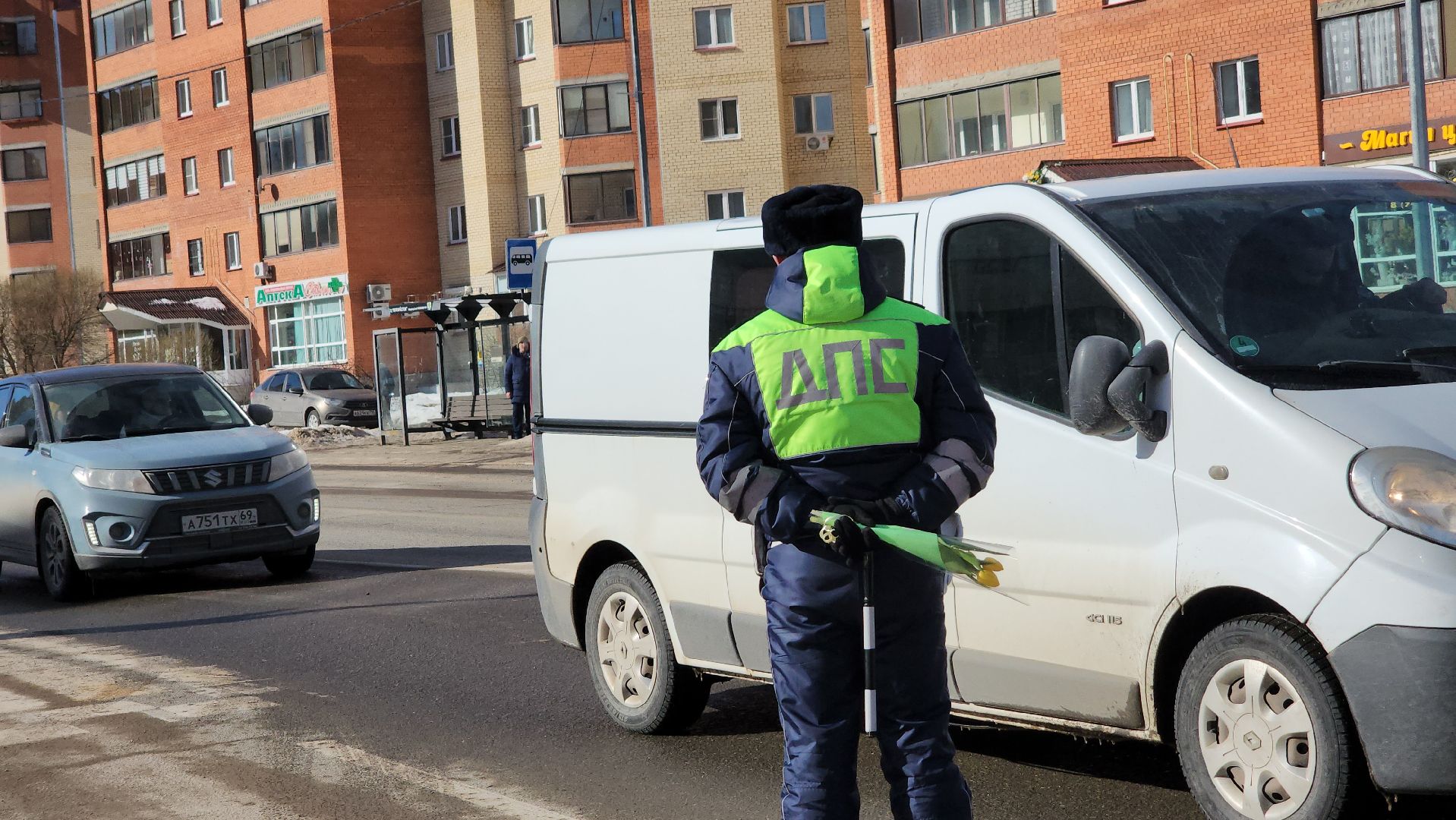 госавтоинспекция, Дубна, Цветы для автоледи, Рейд,