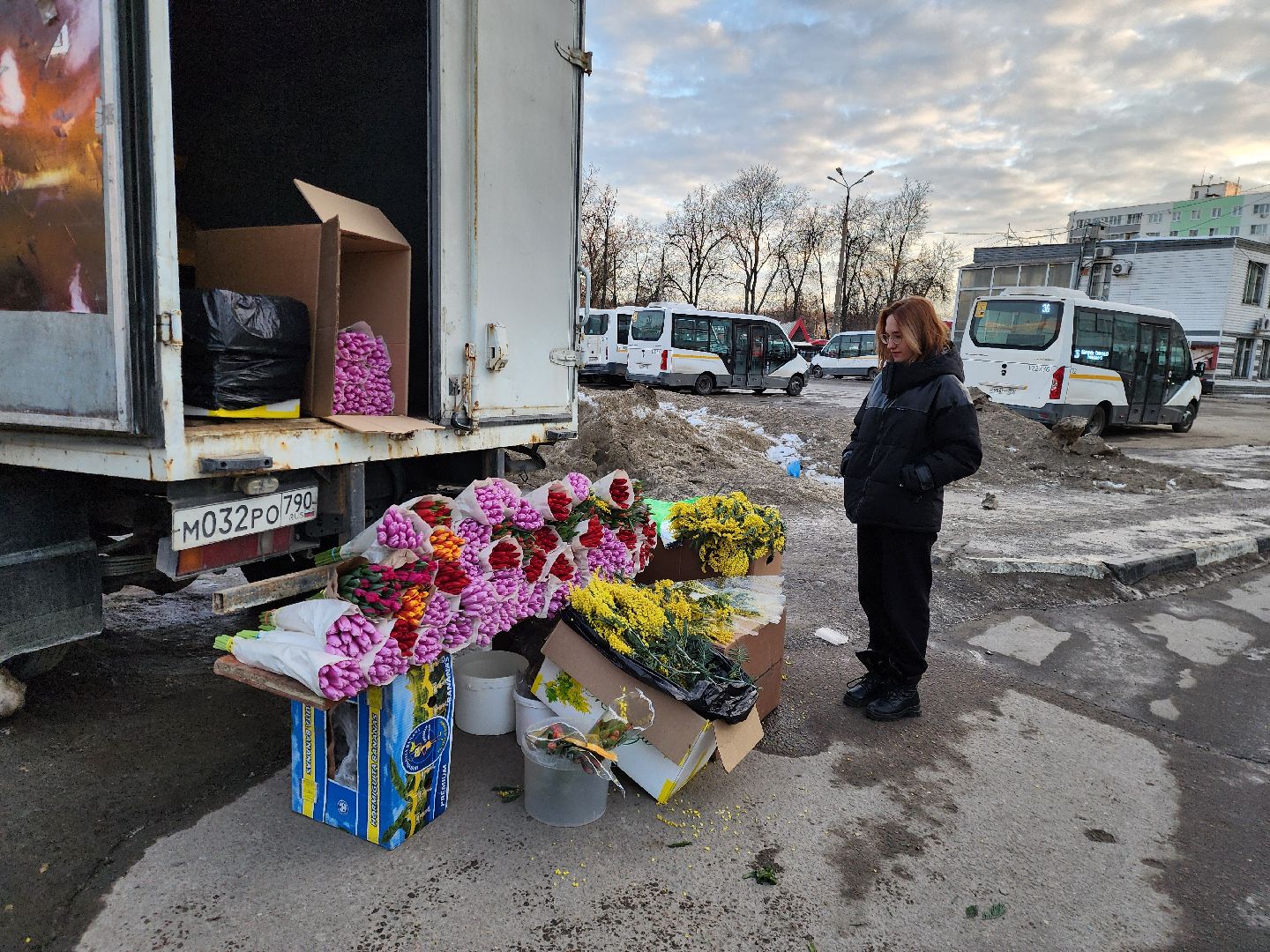 ногинск, вокзал, 8 марта,