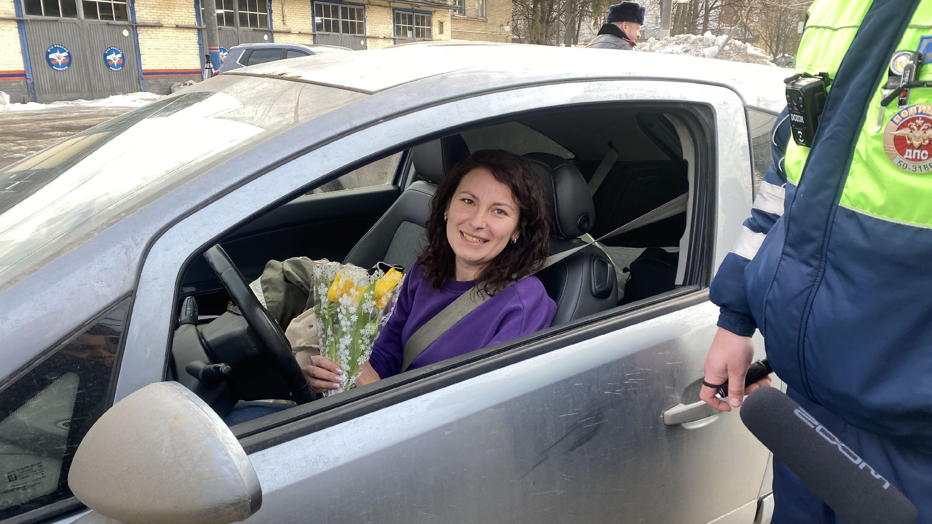 гибдд, цветочный рейд, ленинский городской округ, международный женский день, депутат городского округа,
