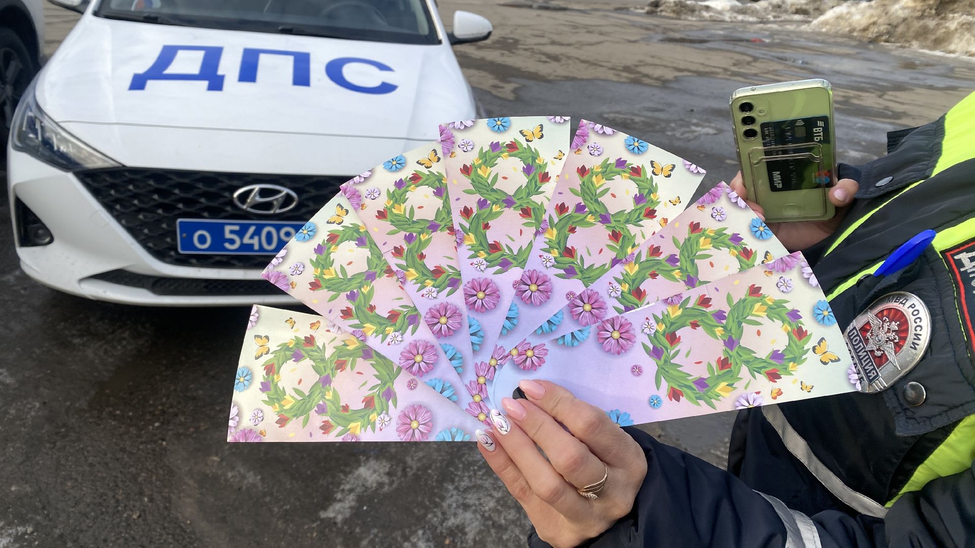 гибдд, цветочный рейд, ленинский городской округ, международный женский день, депутат городского округа,