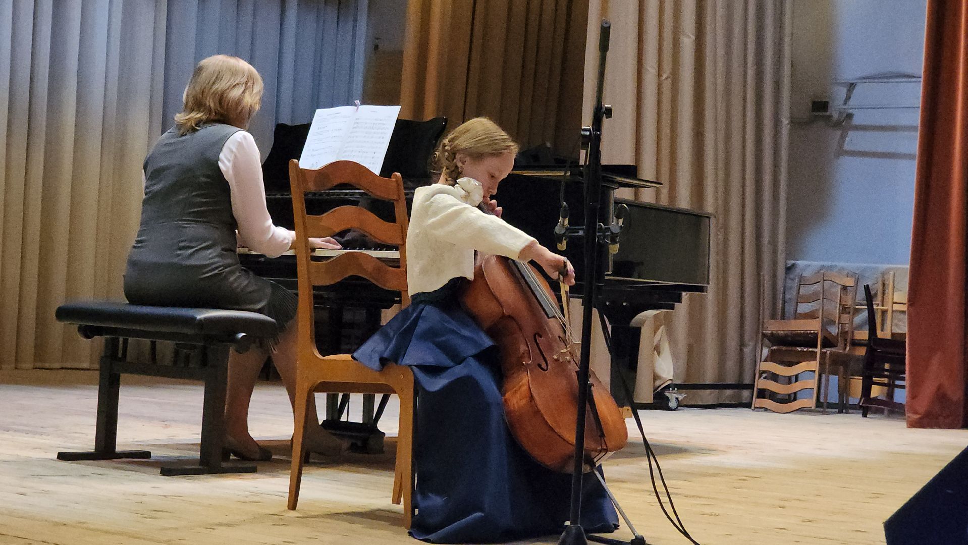 долгопрудный, дши, сценический дебют, первоклашки,