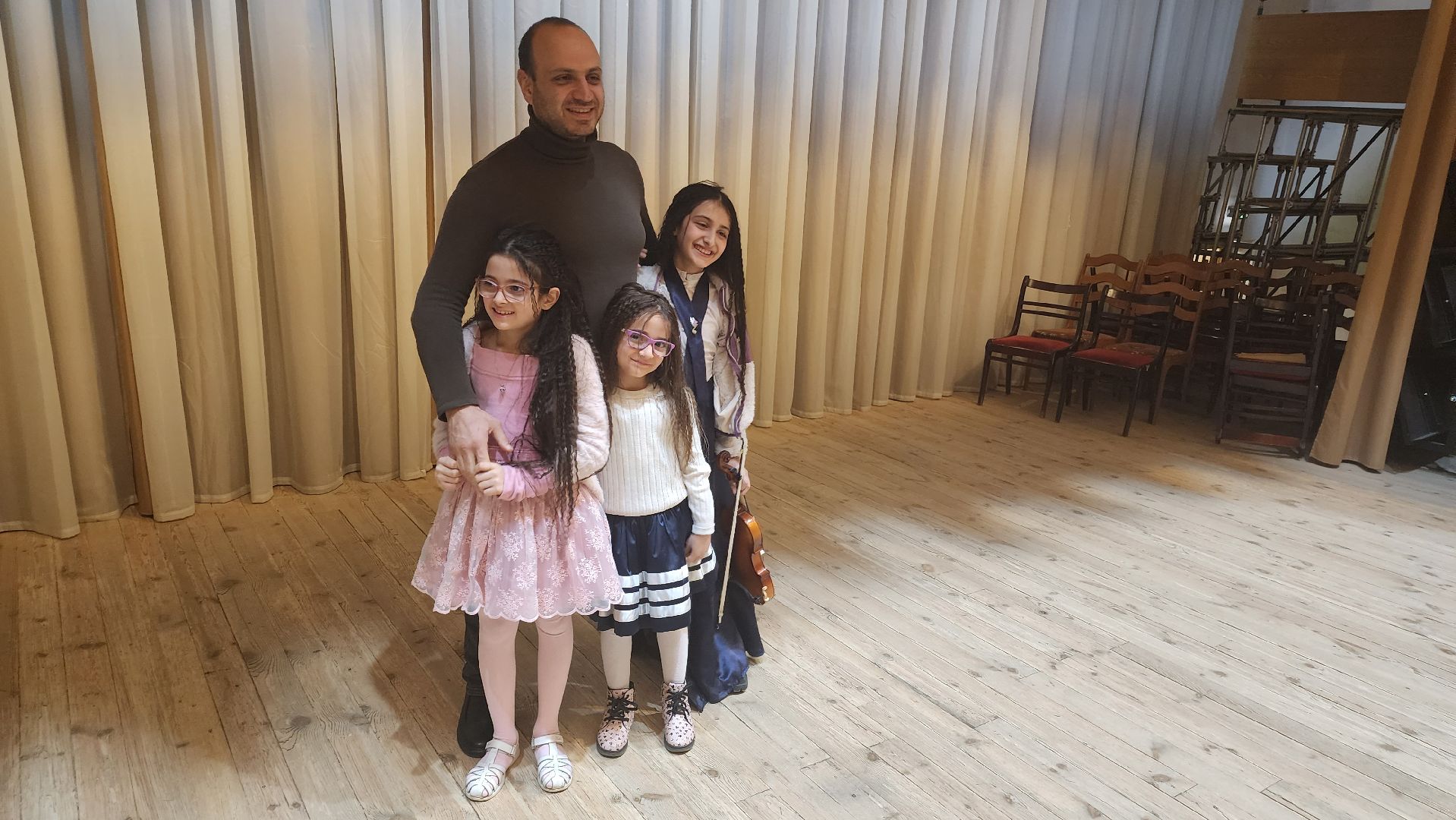 долгопрудный, дши, сценический дебют, первоклашки,