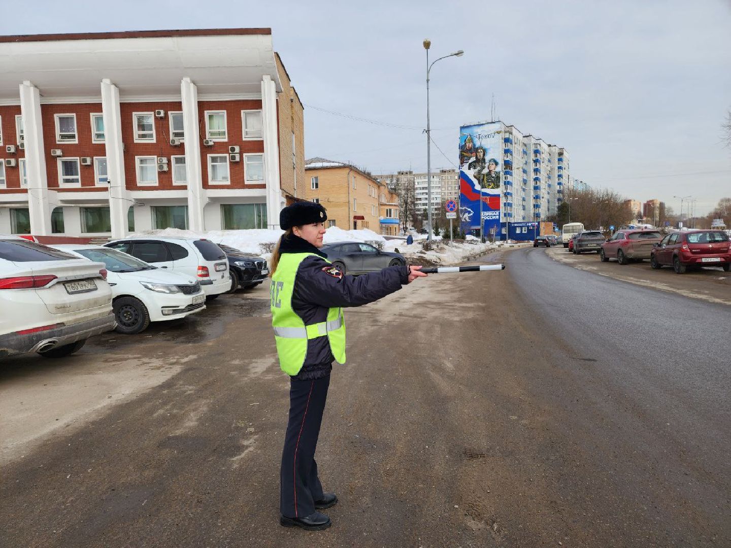 чехов, гибдд, девушка-инспектор, 8 марта, профессия,