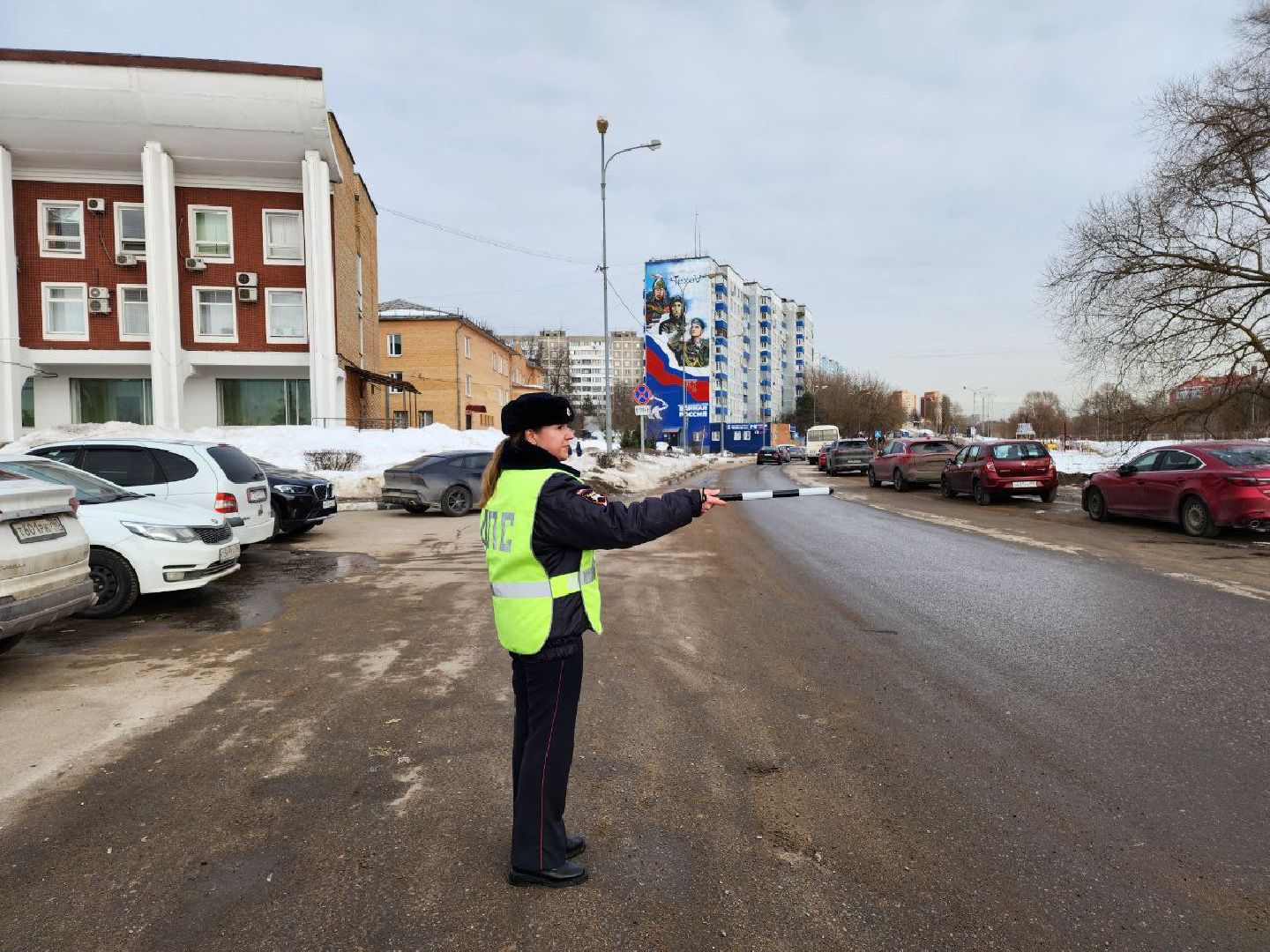 чехов, гибдд, девушка-инспектор, 8 марта, профессия,