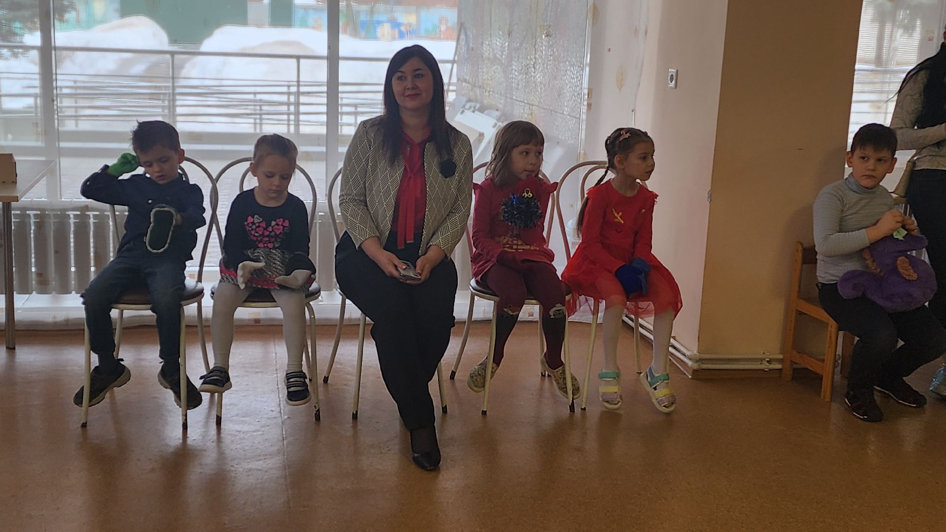 Подмосковье, Городской округ Пушкинский, Ивантеевка, кцсоир пушкинский, 8 марта, социализация детей,