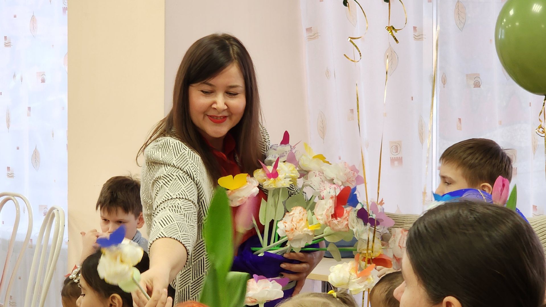 Подмосковье, Городской округ Пушкинский, Ивантеевка, кцсоир пушкинский, 8 марта, социализация детей,