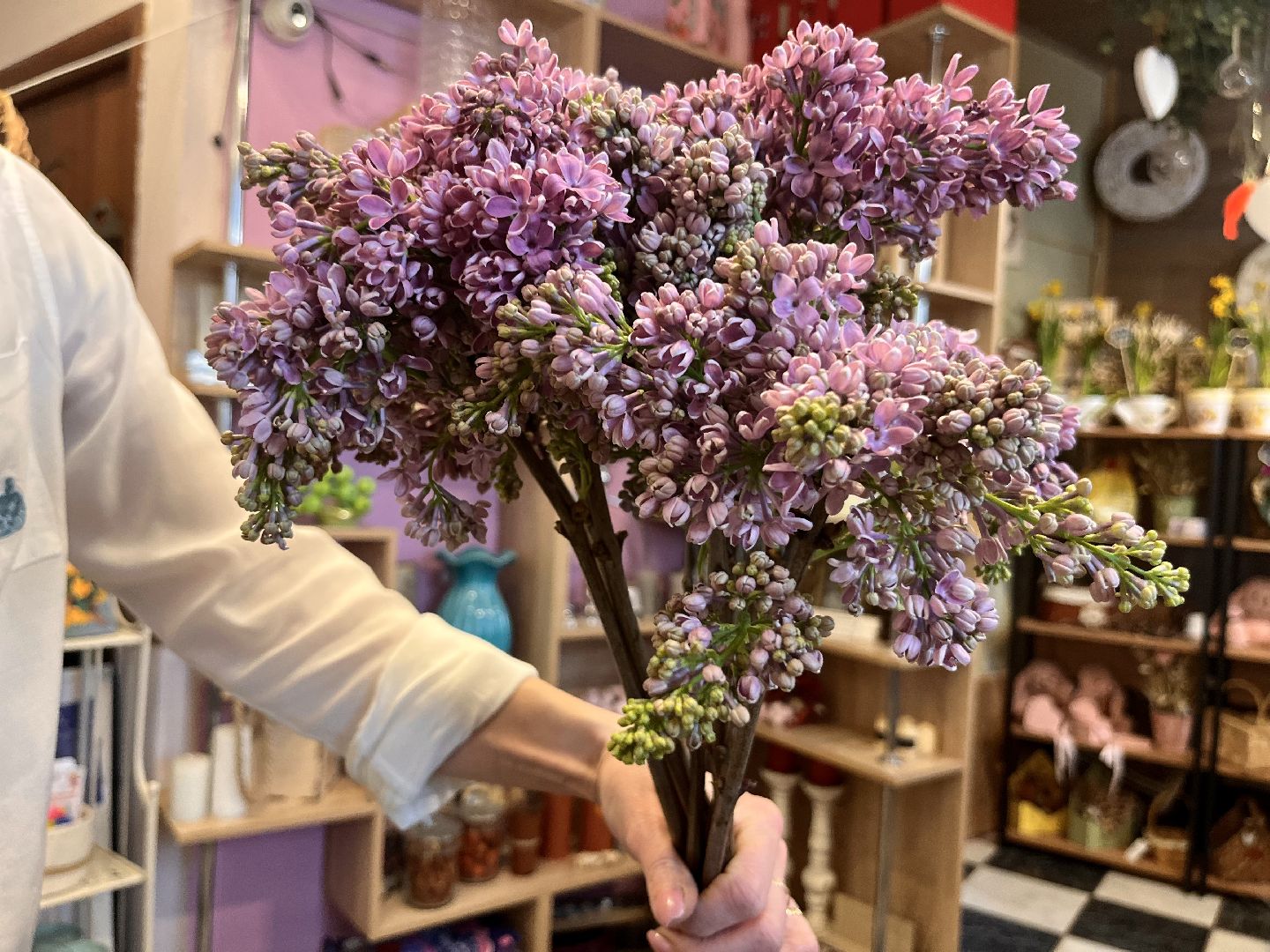 наро-фоминск, язык цветов, женский день, как выбрать цветы,