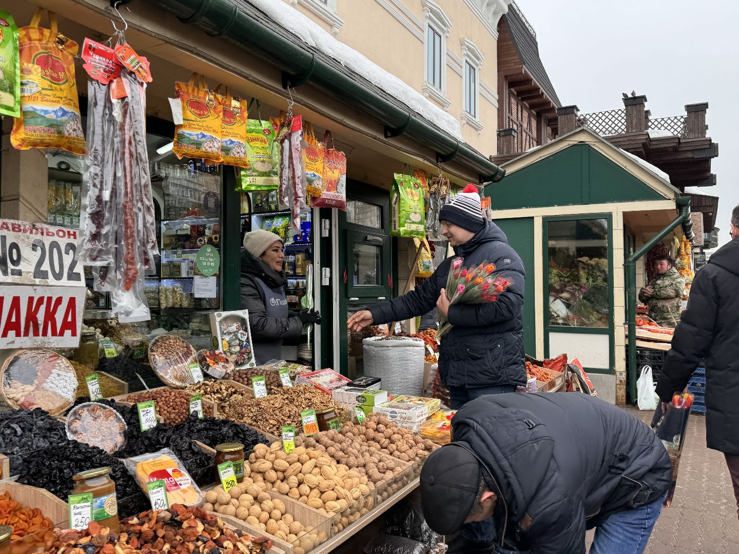 Одинцово, 8 марта, Цветы для дам,