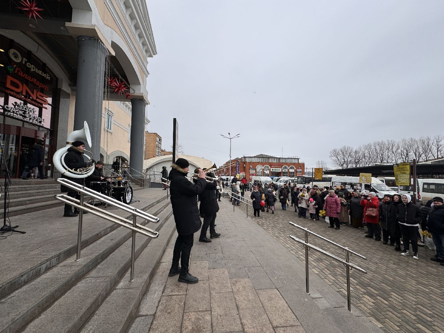 Одинцово, Гусары, 8 марта,