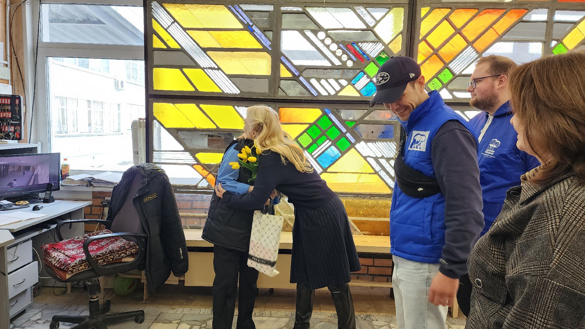 8 Марта, поздравление, люди разных профессий,