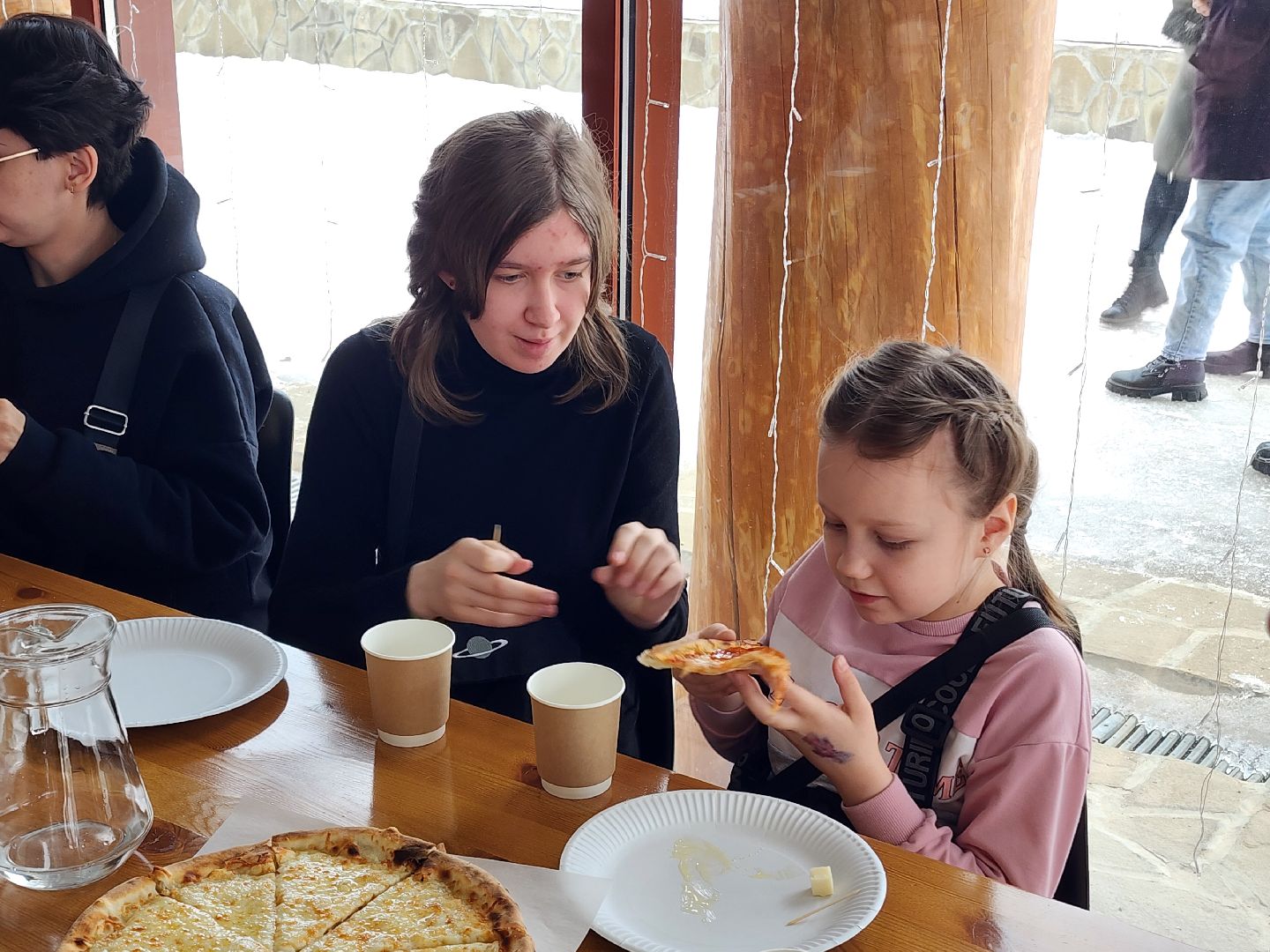семьи участников сво, 8 марта, сыроварня,
