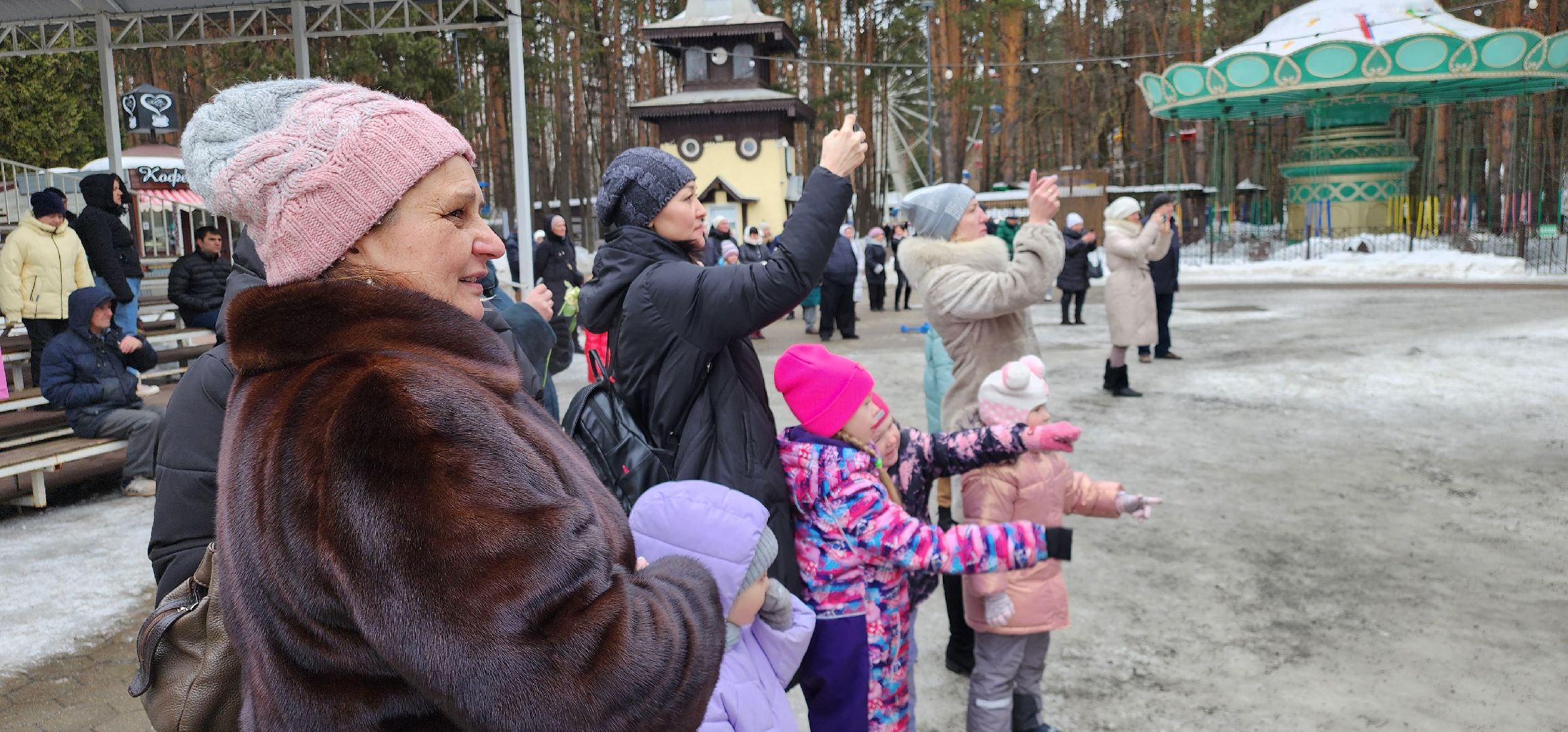 8 Марта, парк Елочки, Домодедово,