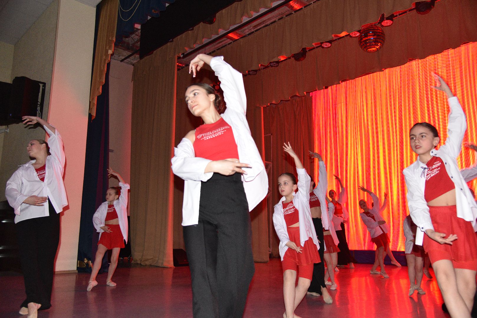 лотошино, арабеск, балетная студия, хореография,