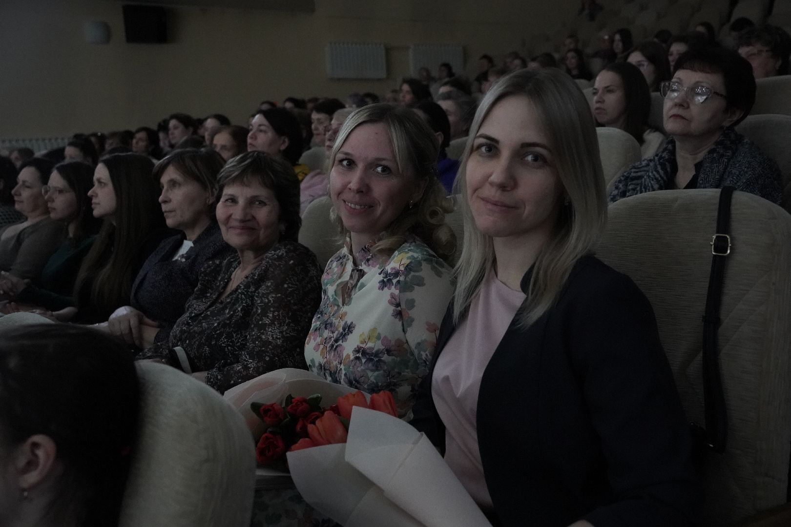 8 марта, международный женский день, Большая Шатура, СКЦ Рошаль, праздник, женщины Шатуры,