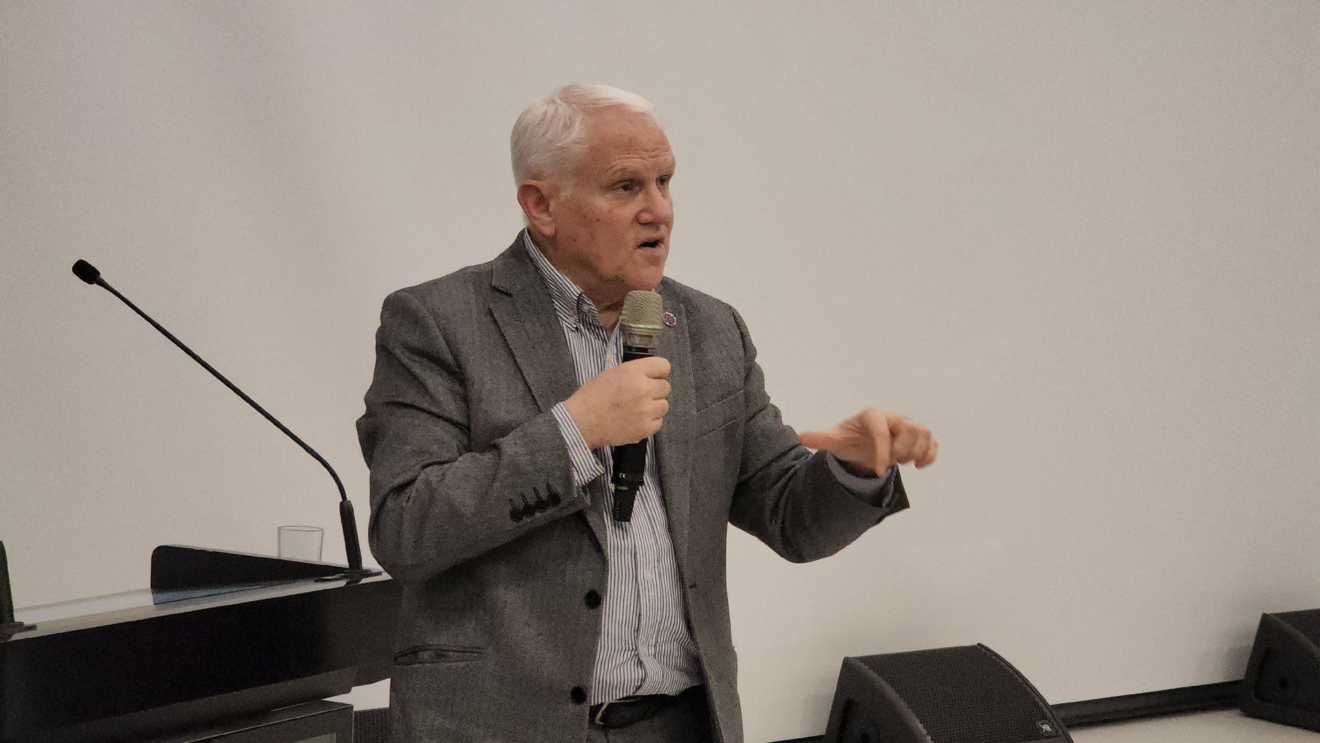 долгопрудный, технопарк, физтех-лицей, лекторий, Александр Каплан, тайны мозга, свобода воли,