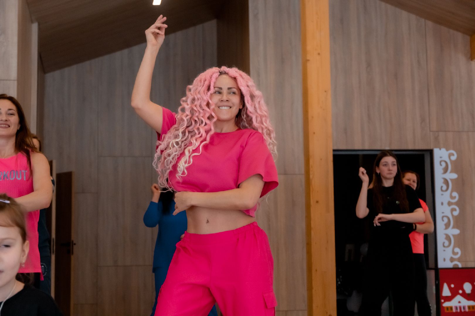 фрязино, лесопарк, волонтеры, международный женсий день,