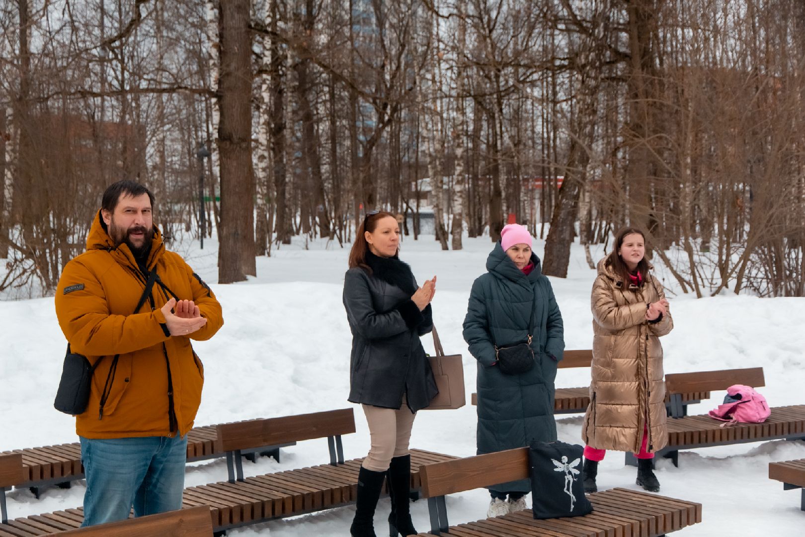 фрязино, лесопарк, волонтеры, международный женсий день,