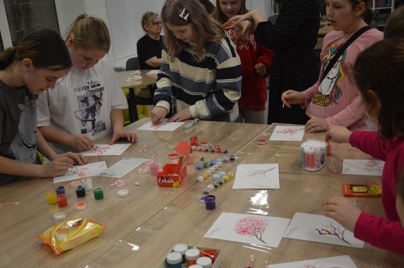 шатура, сакура, пуантилизм, мастер-класс по рисованию, культура, культура подмосковья, городской округ культура, творчество, библиотекарь,