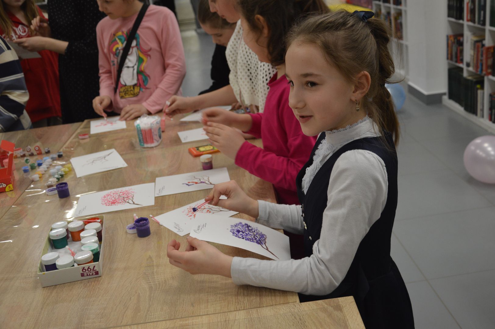 шатура, сакура, пуантилизм, мастер-класс по рисованию, культура, культура подмосковья, городской округ культура, творчество, библиотекарь,