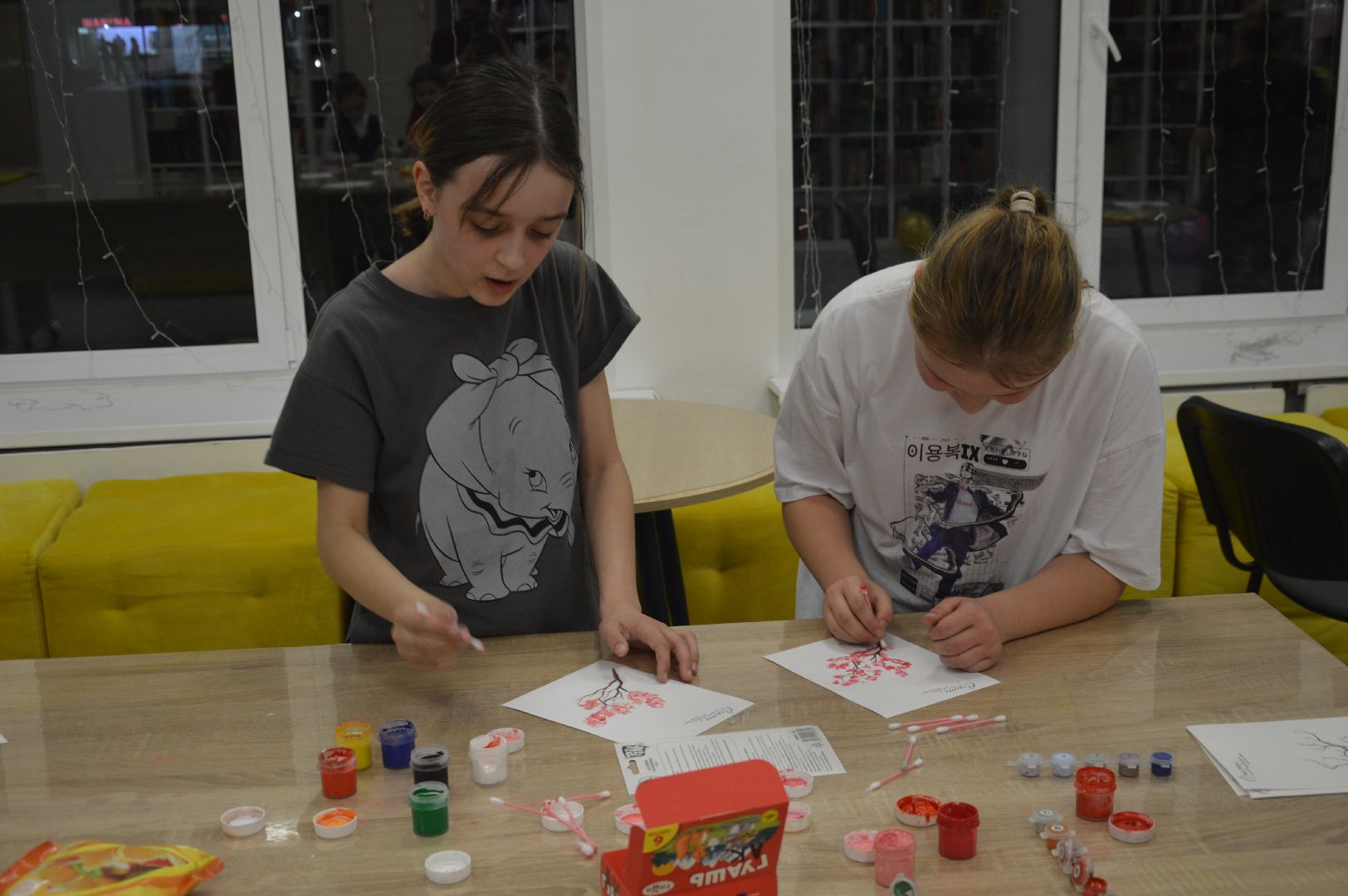 шатура, сакура, пуантилизм, мастер-класс по рисованию, культура, культура подмосковья, городской округ культура, творчество, библиотекарь,