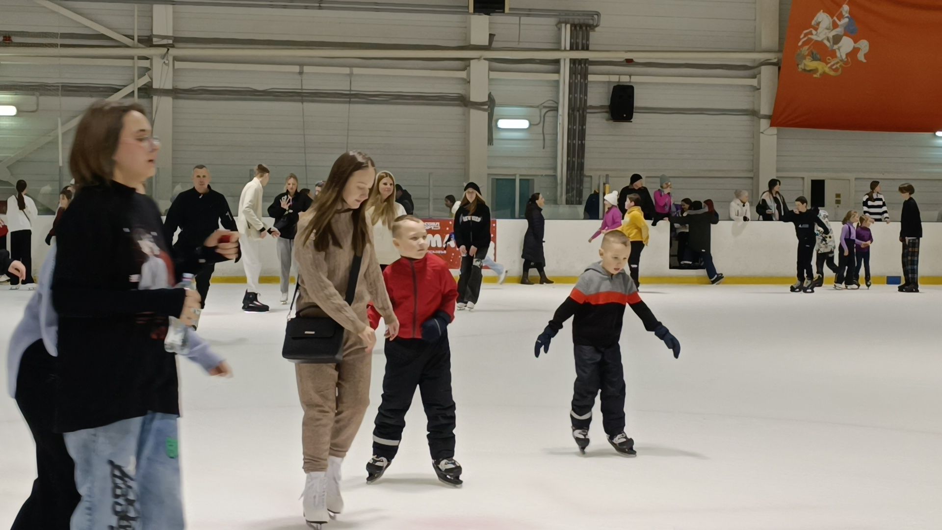дискотека на льду, лобня, фигурное катание,