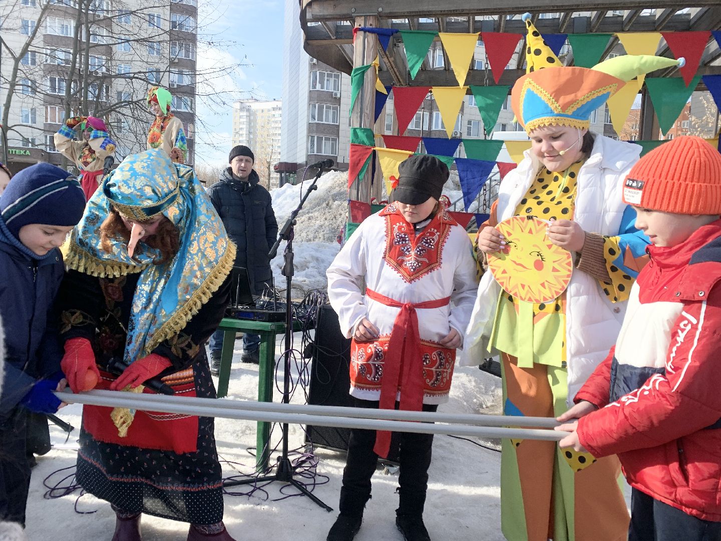 Балашиха, Подмосковье, масленица, сжигание чучела Масленицы,