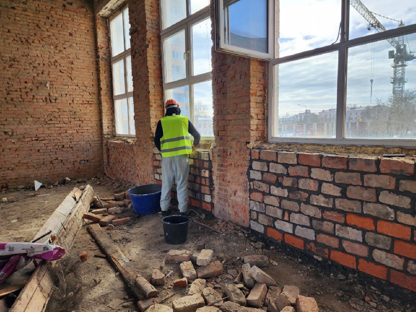 Школа, капитальный ремонт, монтажные работы, Рабочие, Образование,