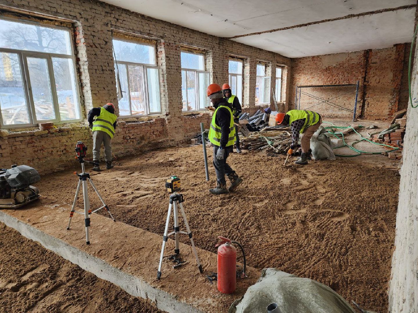 Школа, капитальный ремонт, монтажные работы, Рабочие, Образование,