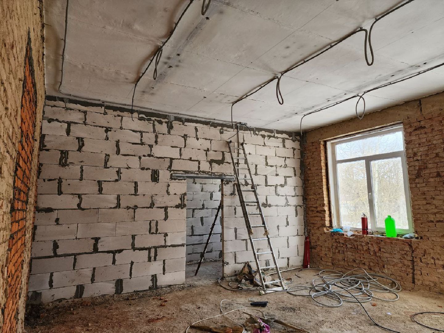 Школа, капитальный ремонт, монтажные работы, Рабочие, Образование,