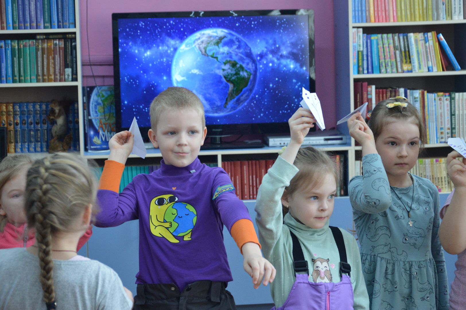 шатура, библиотека, юрий гагарин, первый космонавт, юбилей, культура, культура подмосковья, городской округ культура,игра на рояле,