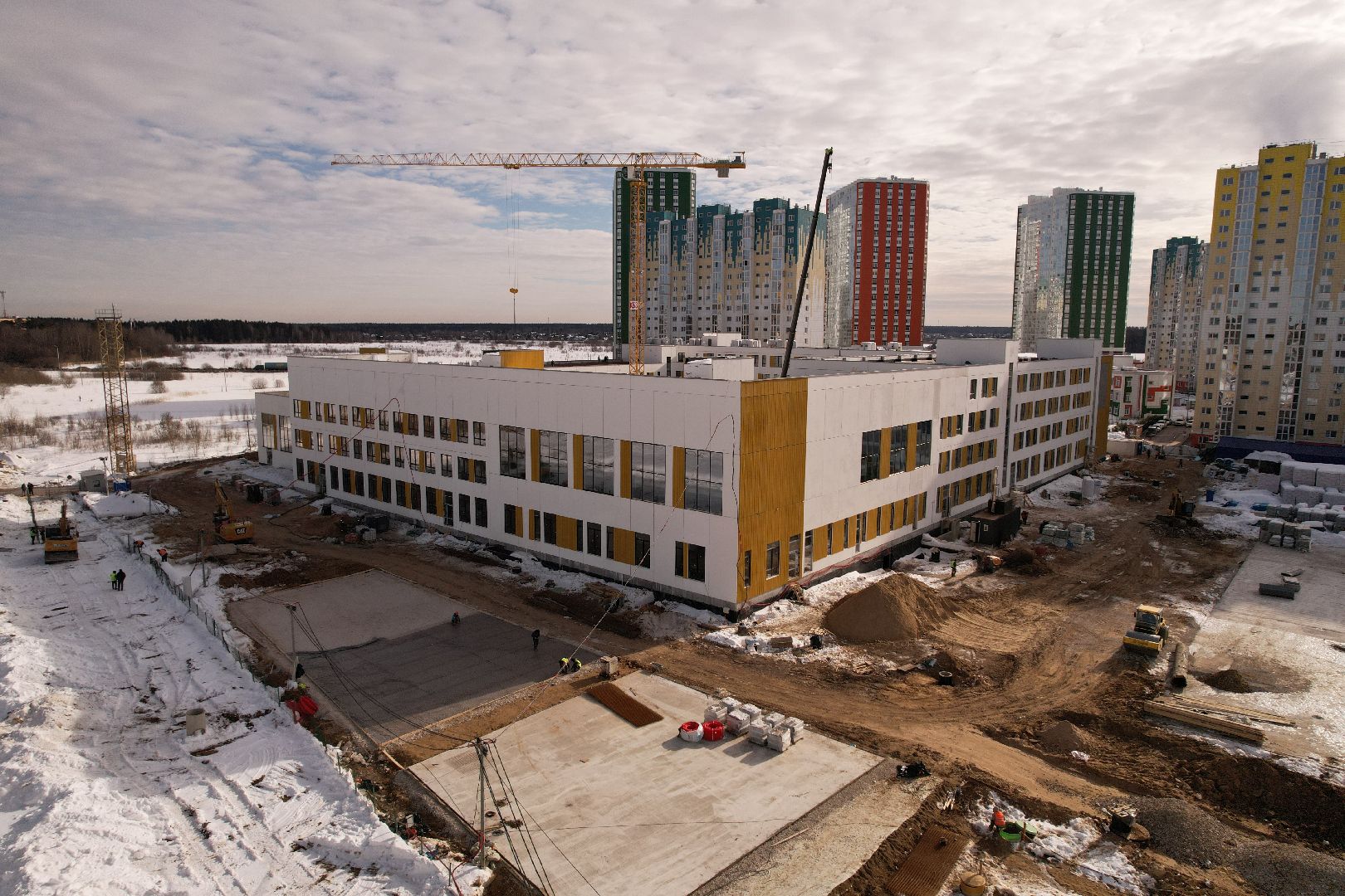 видео с коптера, школа, голубое,