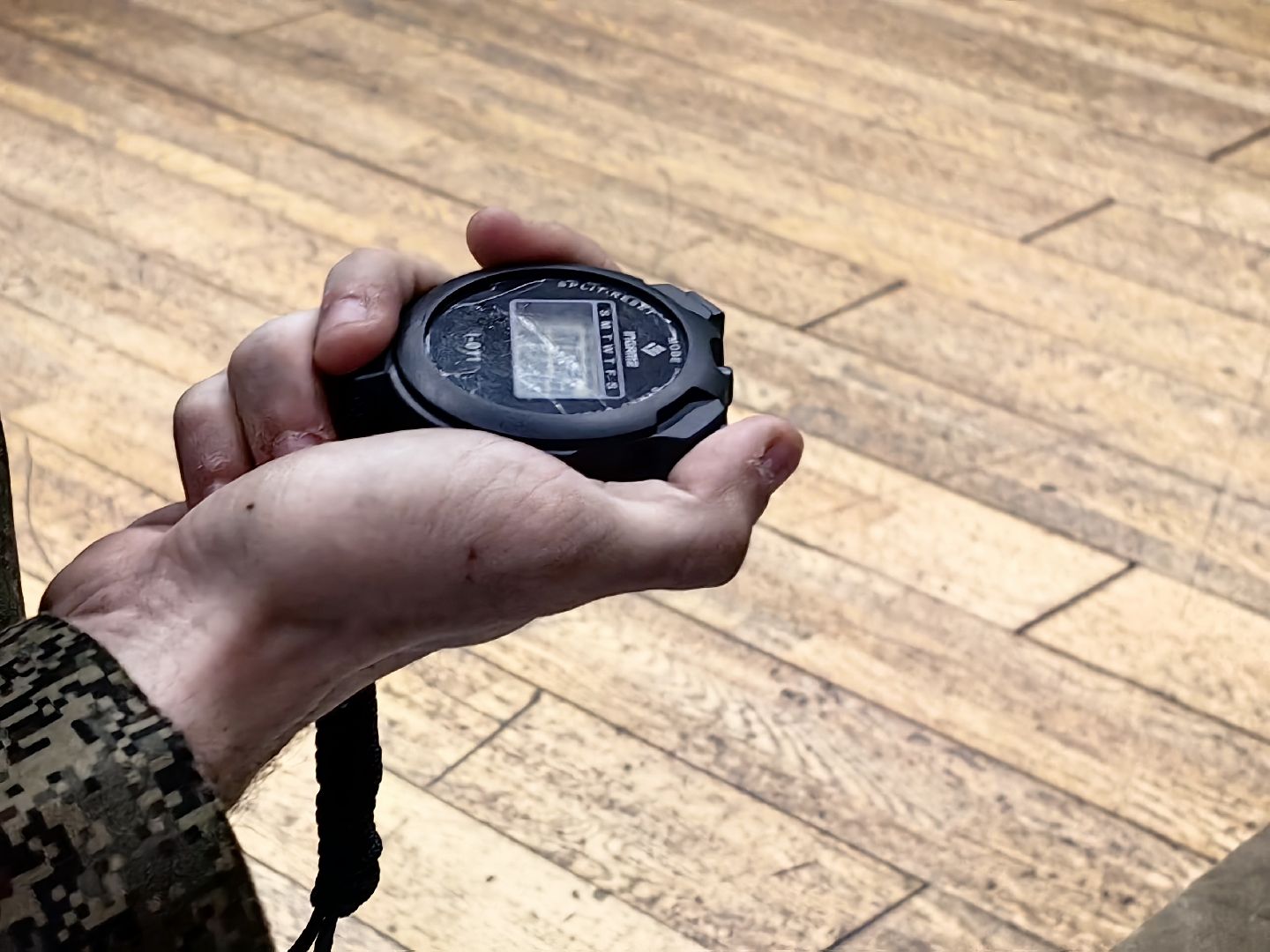 игра, Юнармия, девушки в погонах, автомат Калашникова, первая помощь,