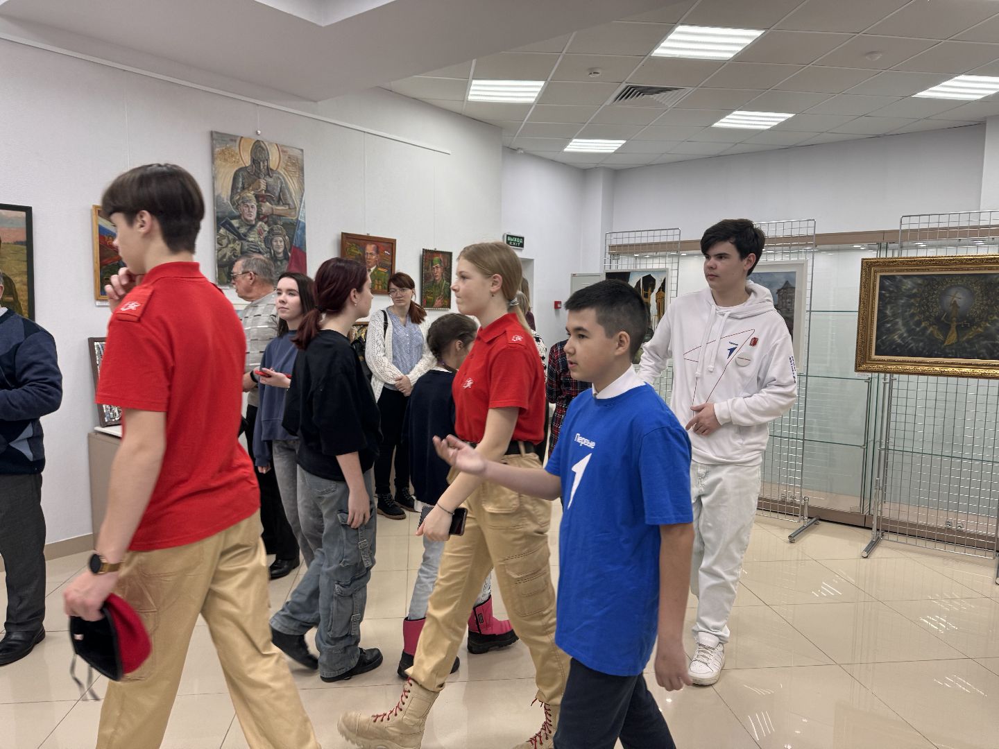 шаховская, культура, выставка, картины, картины маслом, художественная выставка, сво,