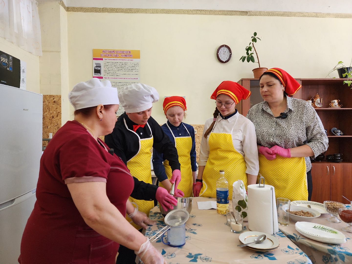 воскресенск, неделя добрых дел, школьники, еда, дети, школа, доброе дело, масленица,