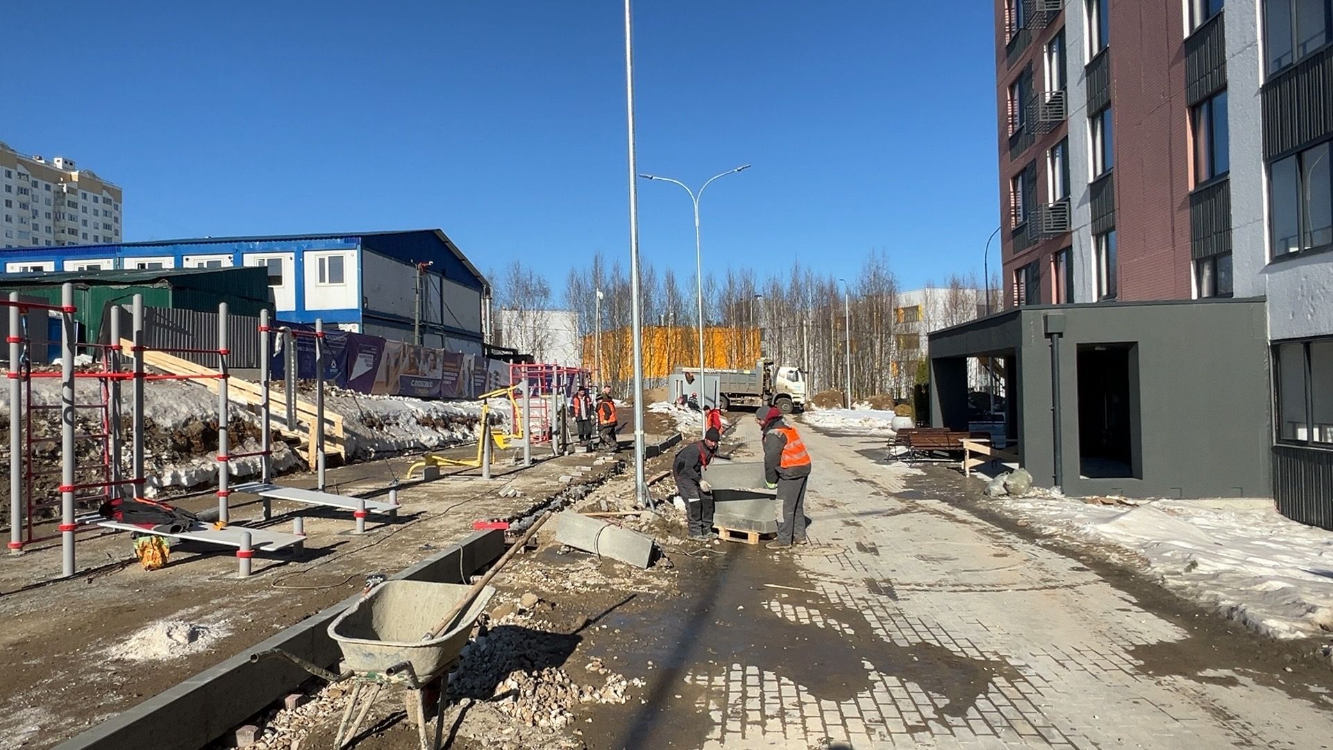Солнечногорск, строительство домов, переселенцы, аварийное жилье, рабочие,