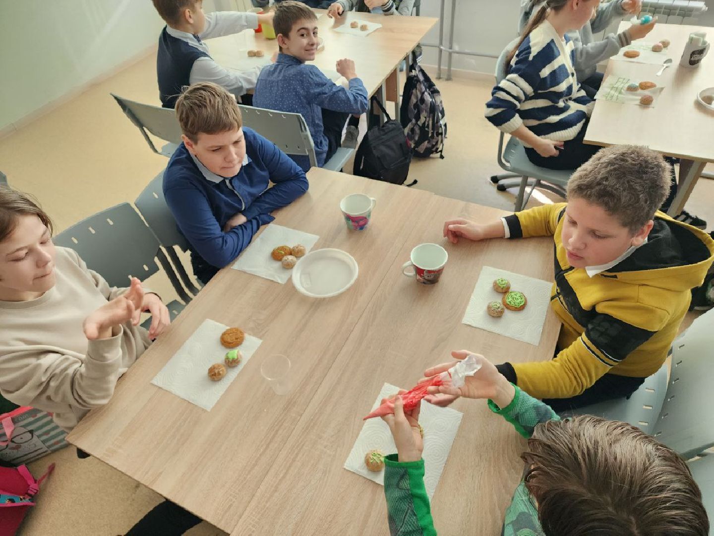 сво, чехов, неделя добрых дел, школа, пряники, специальная военная операция, дети,