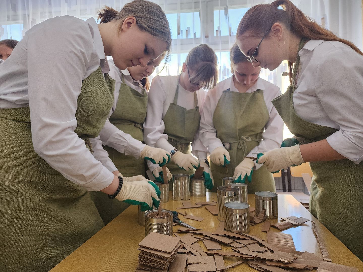 серпухов, подмосковье, неделя добрых дел, окопные свечи, школа 19, специальная военная операция, сво,