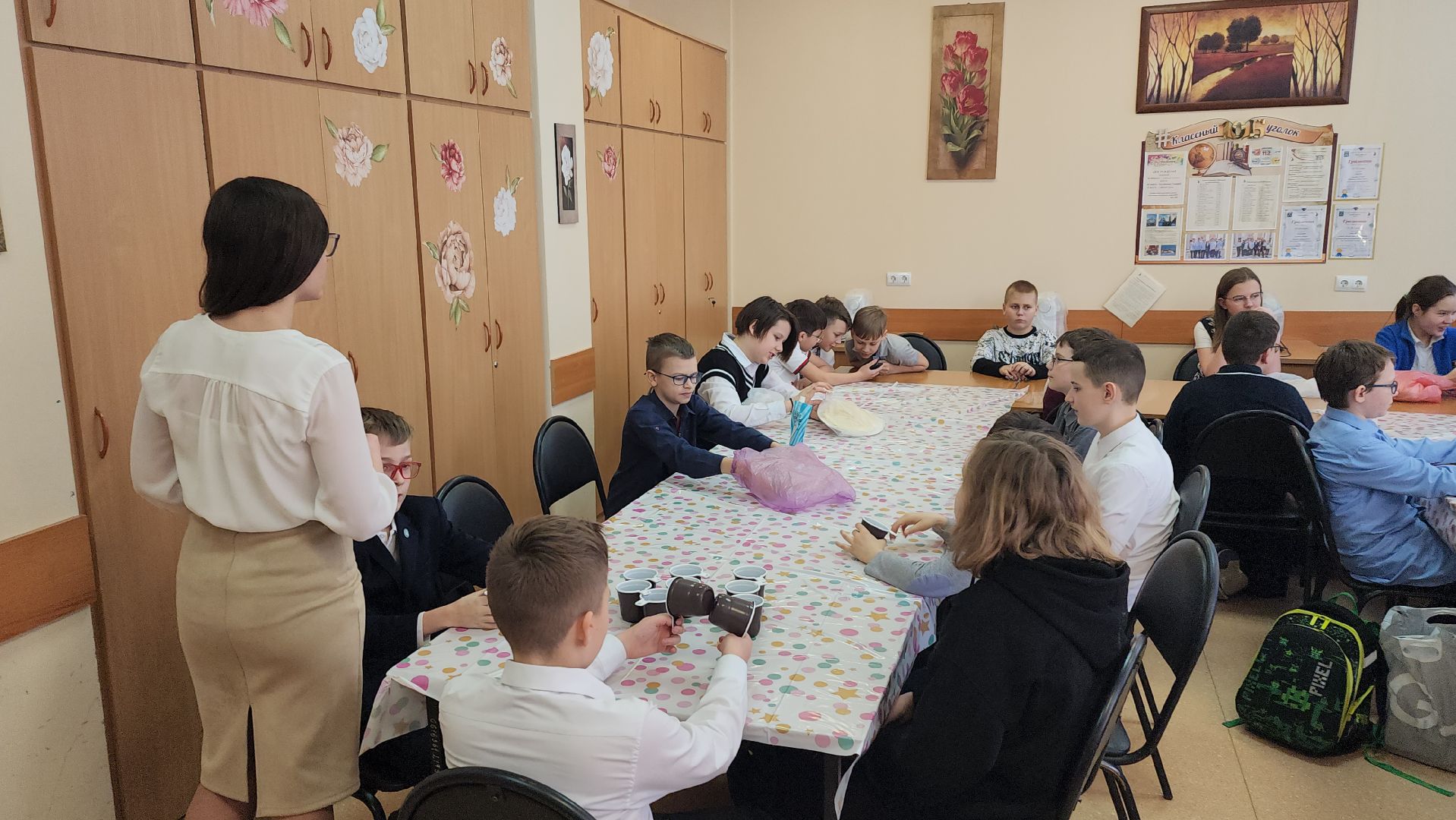 неделя добрых дел, гимназия 1, блины, СВО, Алина Русанова, плетение сетей,