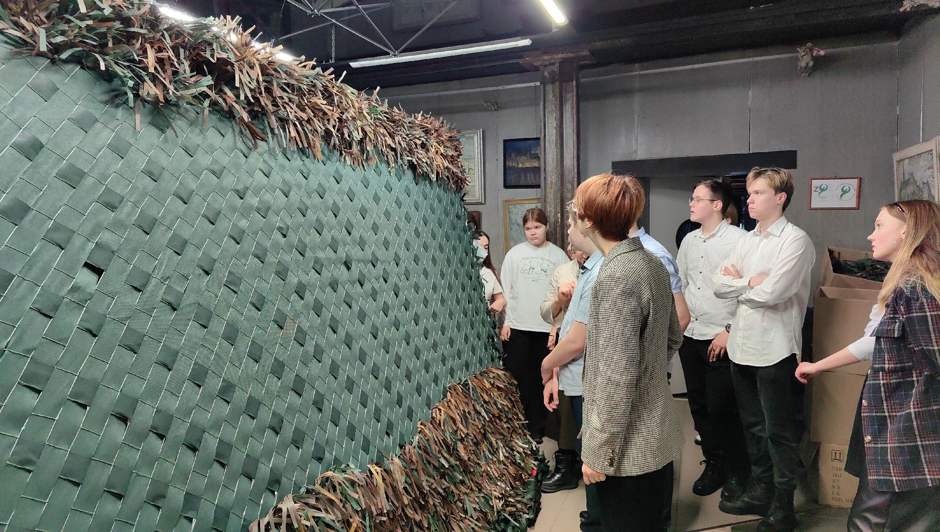 неделя добрых дел, маскировочные сети, школьники, благотворительая акция,