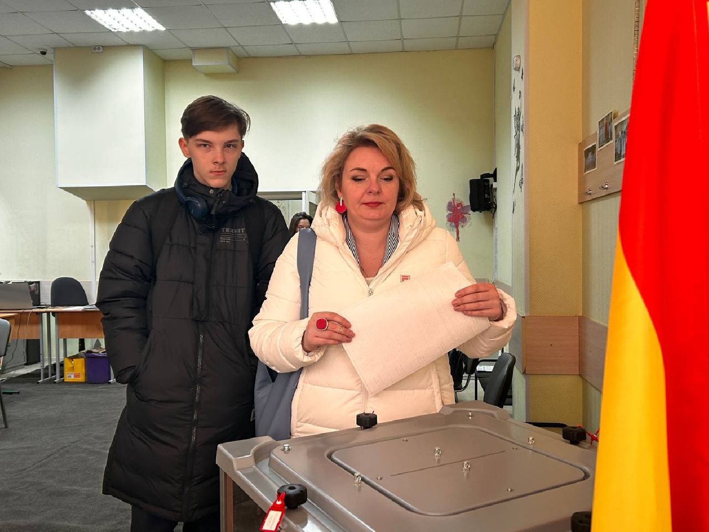 выборы 2024, голосование утром, Домодедово, выборы президента 2024,