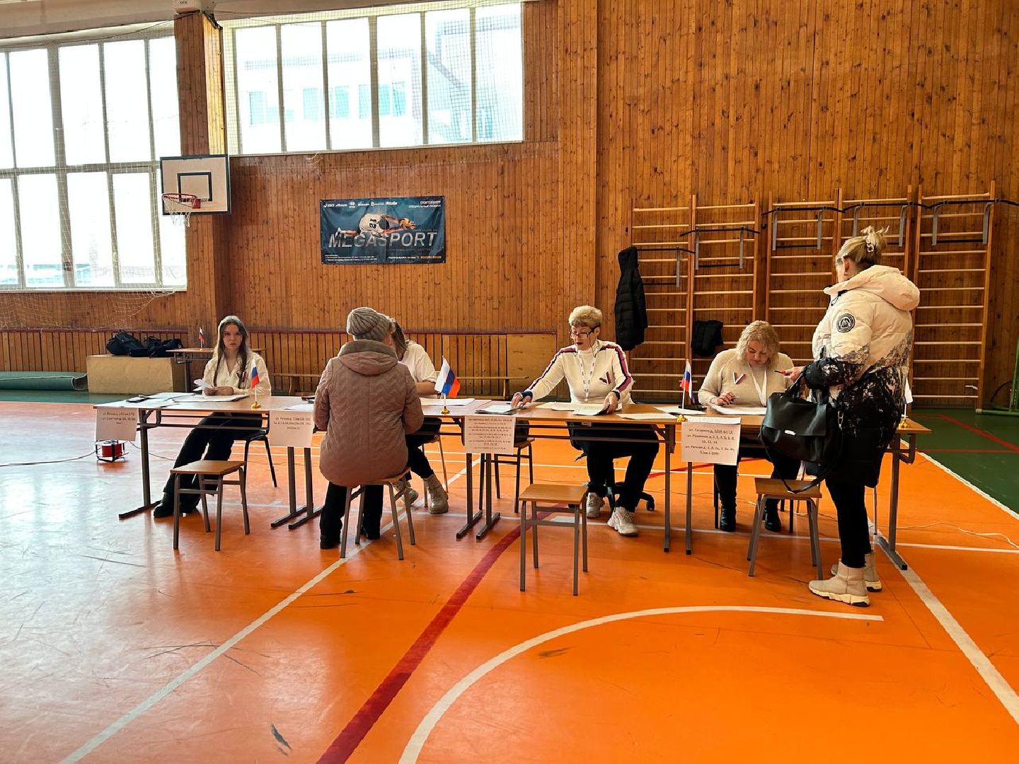 выборы 2024, голосование утром, Домодедово, выборы президента 2024,