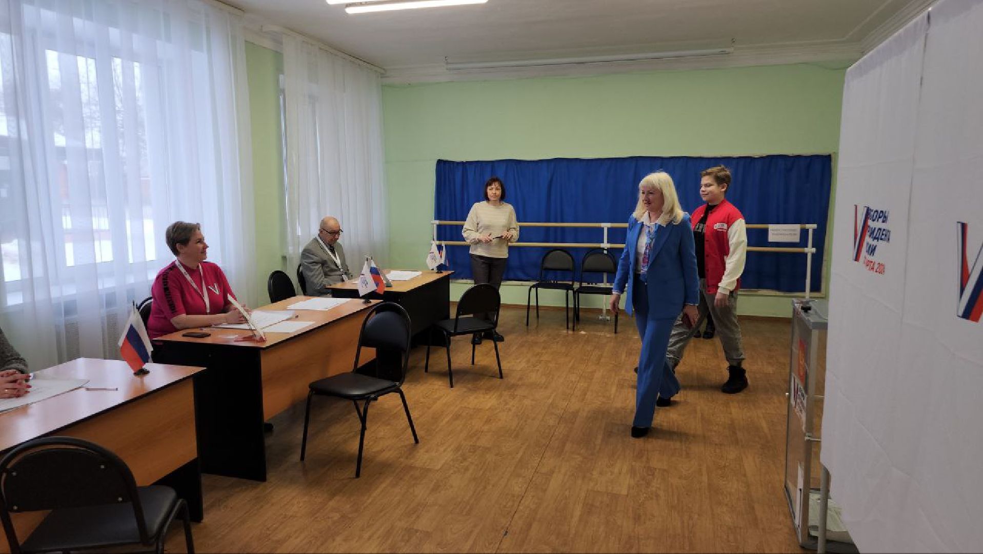 серпухов, выборы президента 2024, улица парковая, УИК, центр профориентации молодежи,