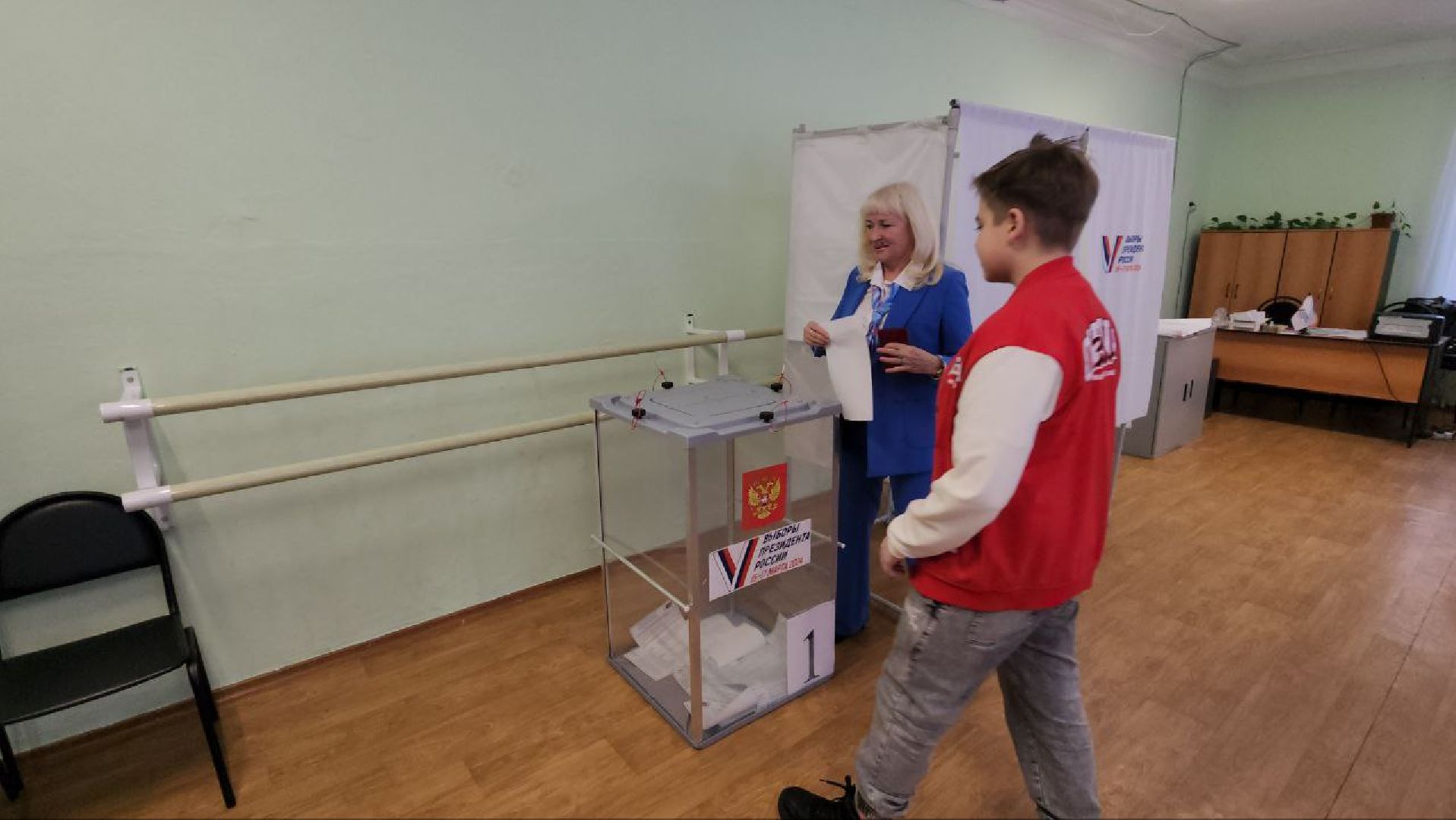 серпухов, выборы президента 2024, улица парковая, УИК, центр профориентации молодежи,