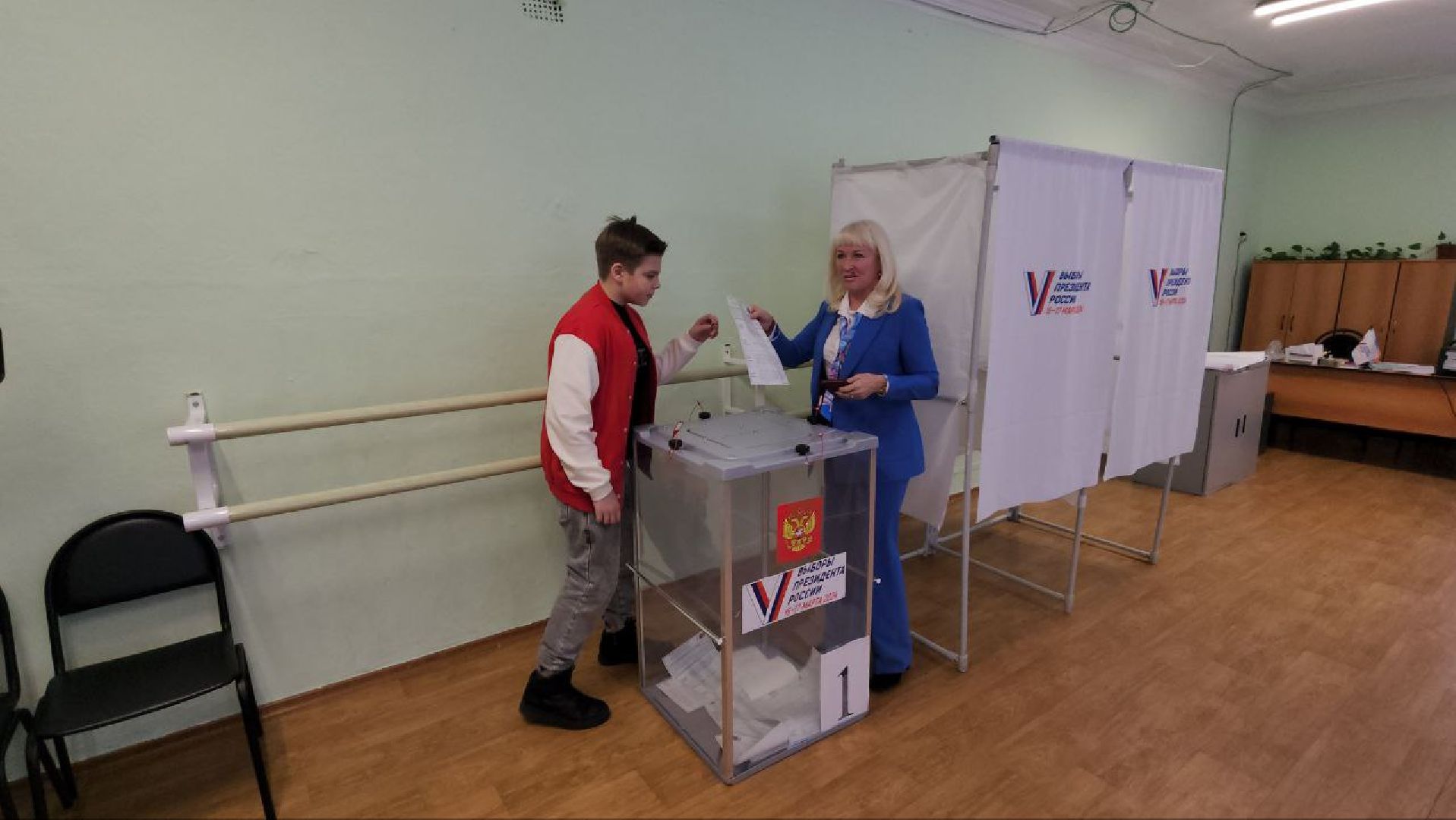 серпухов, выборы президента 2024, улица парковая, УИК, центр профориентации молодежи,