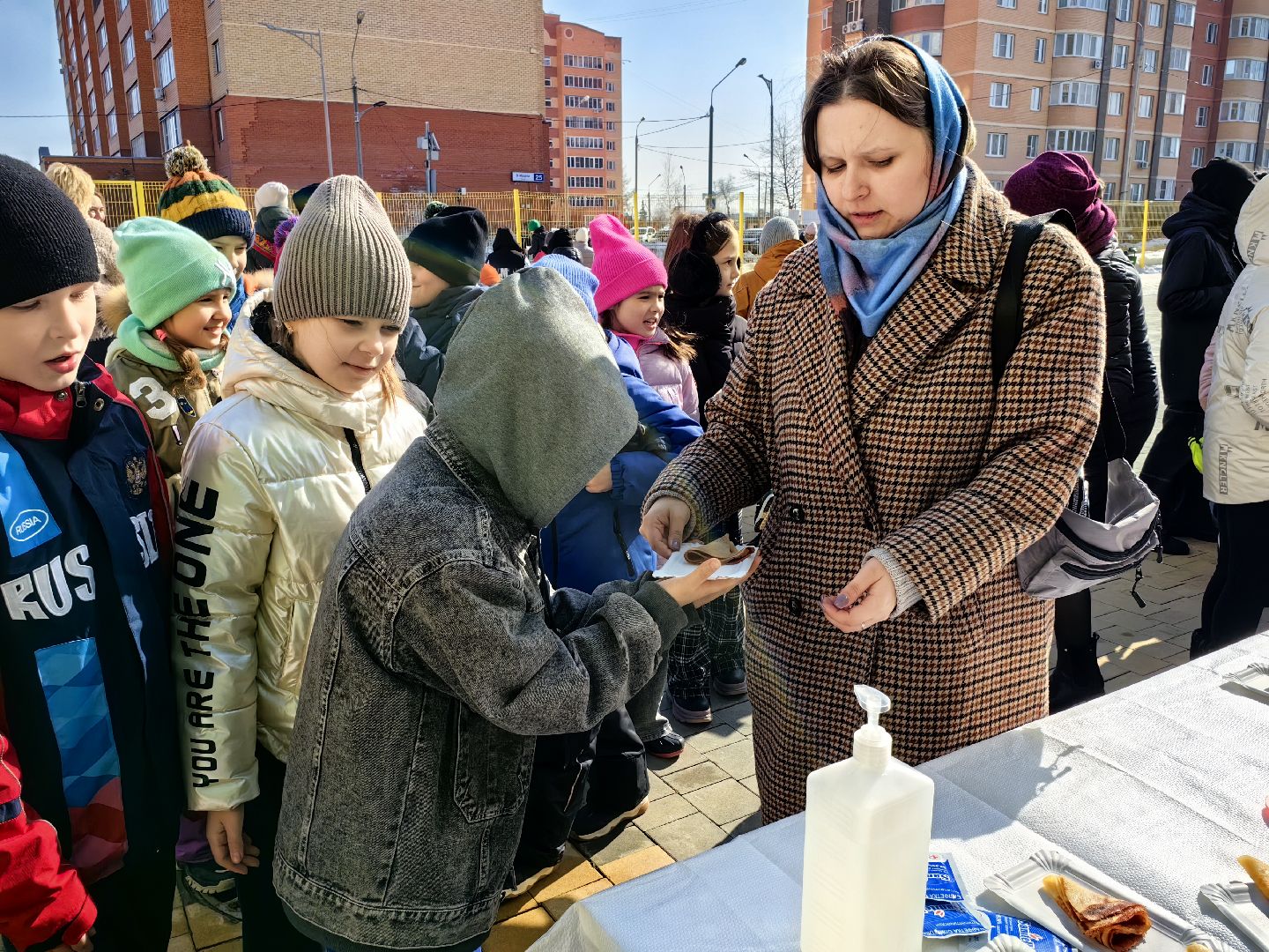 масленица, блины, игры, хоровод, школьники, проводы зимы,