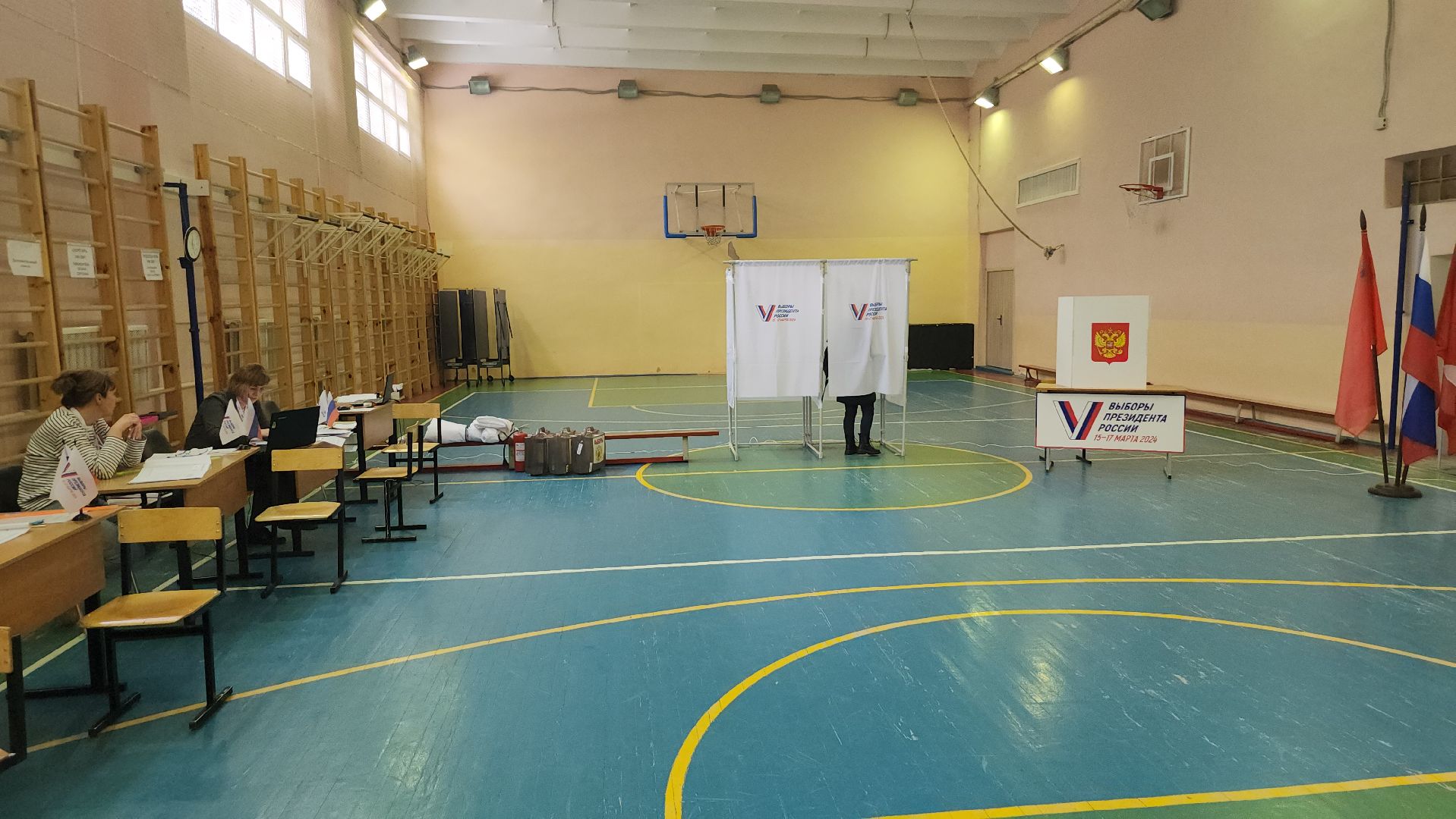 серпухов, УИК, выборы президента 2024, гимназия №1, большой ударный переулок,