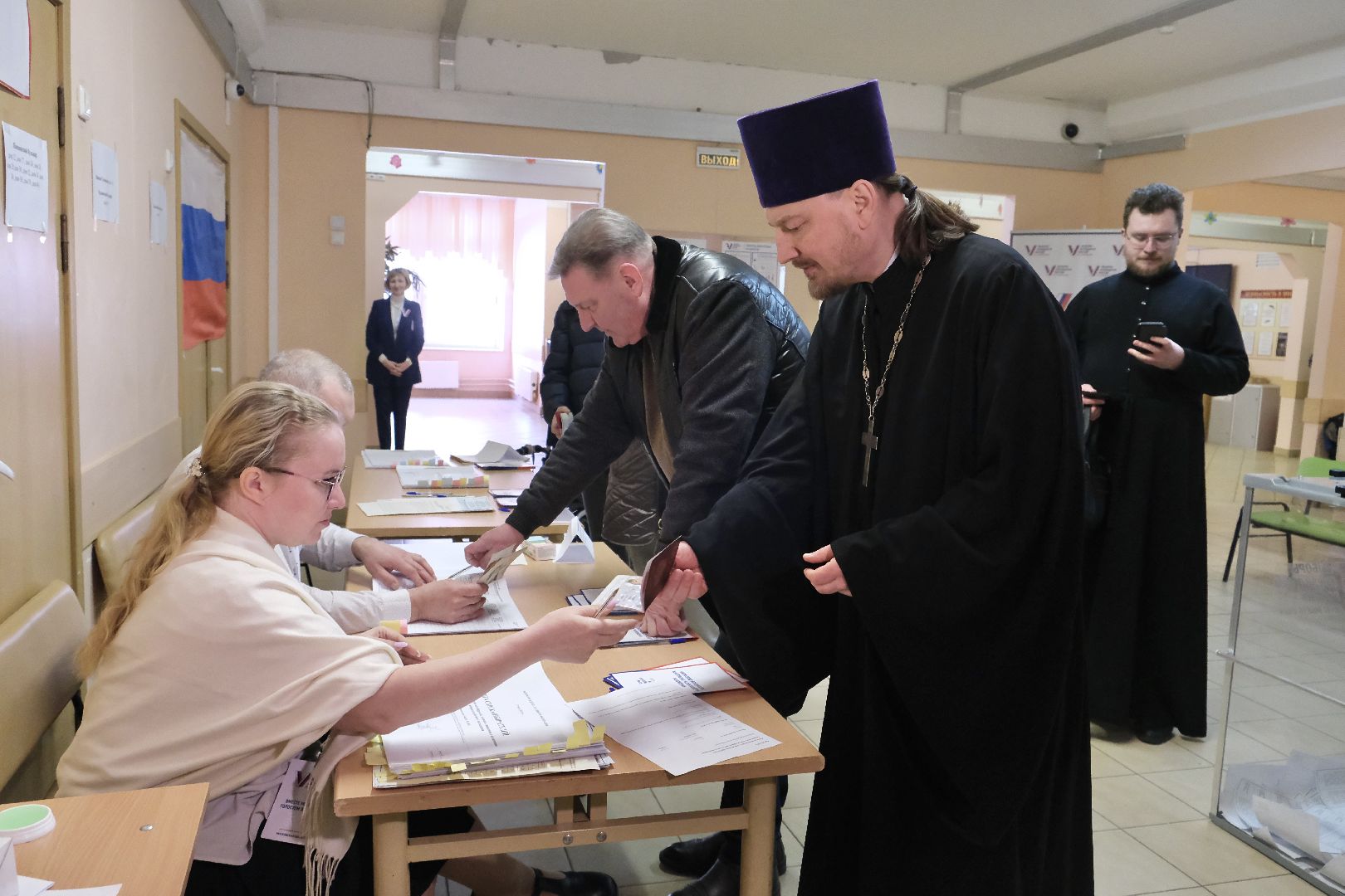 Красногорск, выборы, церковь, голосование, выборы президента 2024, священник,